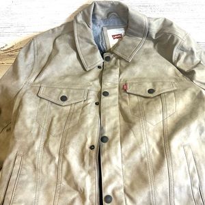 Levi’s coat jacket medium lined polyurethane vinyl feel